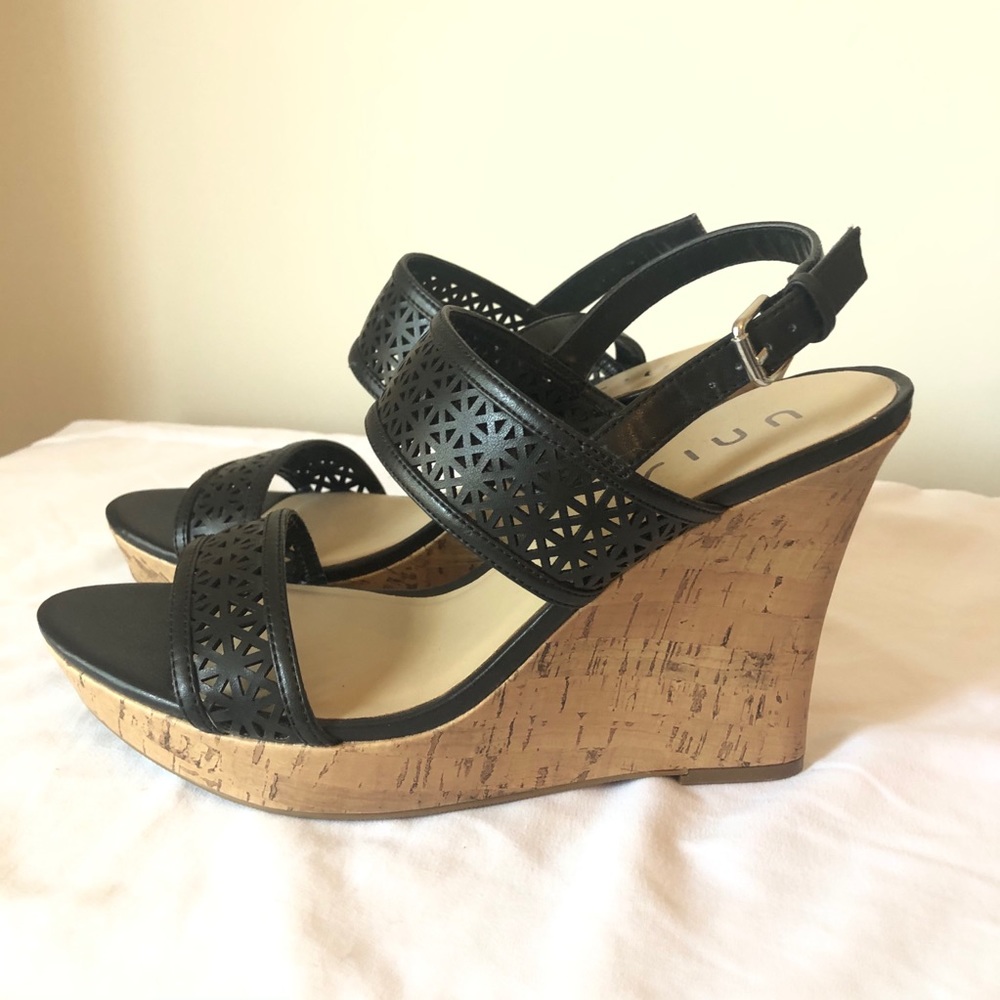 Black cork wedges